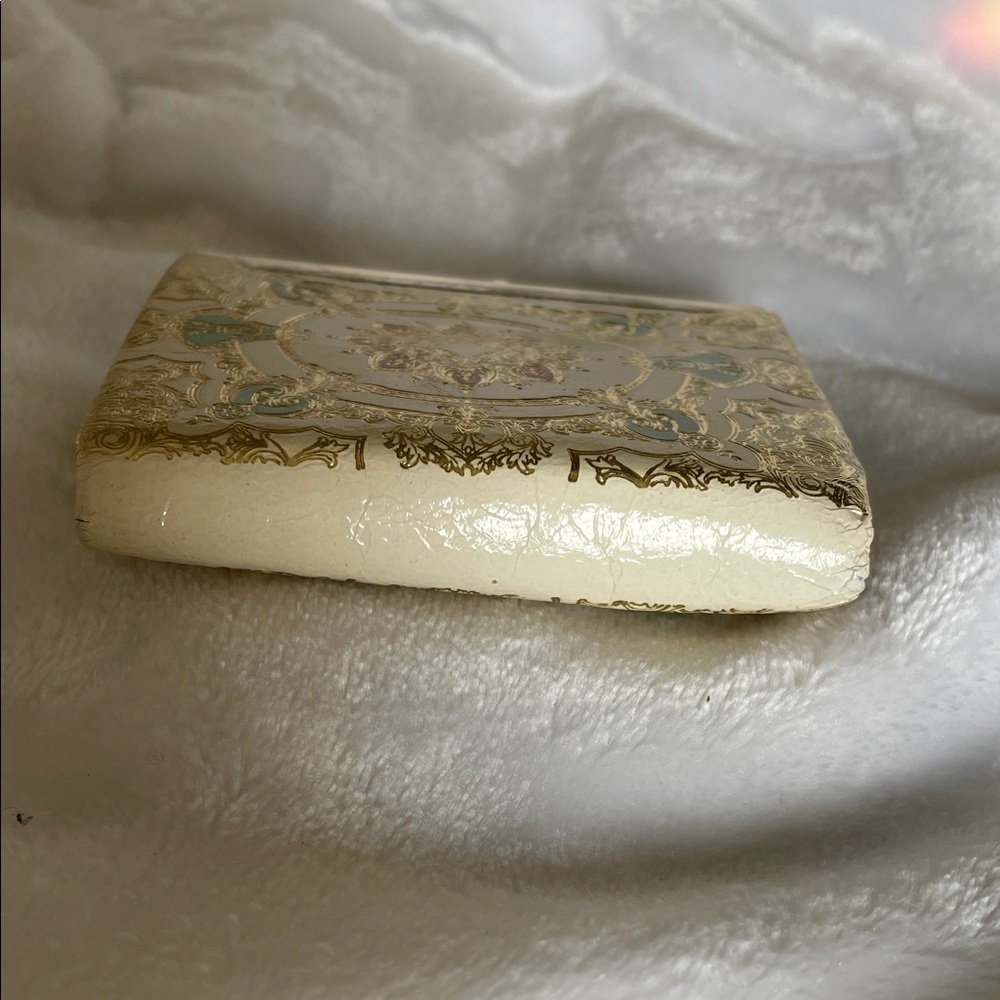 Vintage Leather Coin Purse - Picture 6 of 10